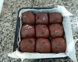 Foto langkah ke 7 dari resep Fluffy Triple Choco Bread.