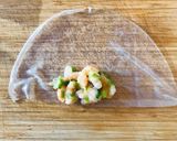 A picture of step 4 of Crispy prawn rice paper spring roll - Japanese.
