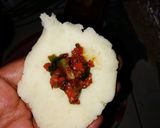 Foto langkah ke 3 dari resep Bola kentang isi kornet.