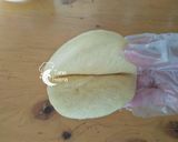 Foto langkah ke 8 dari resep Spicy Chicken Pao Sandwich.