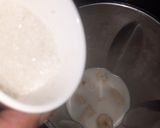 A picture of step 3 of Banana milk shake.