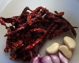 Foto langkah ke 1 dari resep 91. Sambal Kacang Tanah Udang Rebon.