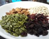 Hình bước làm 1 của món Granola _Ngũ cốc ăn sáng