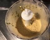 Une image de l'étape 4 de Sauce salade crémeuse aux deux moutardes et herbes aromatiques.