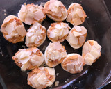 Foto del paso 3 de la receta: Huevos rellenos al horno 🥚