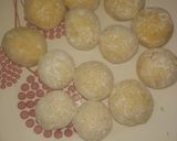 Foto del paso 3 de la receta: Bolitas de plátano maduro con queso