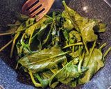 Foto del paso 2 de la receta: Salsa súper express 2 🥬 Salsa blanca de espinaca