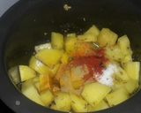 A picture of step 5 of Jeera aloo.