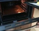 A picture of step 19 of Mini chicken bread.