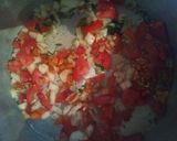 Foto del paso 2 de la receta: Empanaditas rápidas de salchicha, queso, arvejas, tomate, morrón