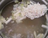 Foto langkah ke 4 dari resep Bubur Ayam Ala Saya.
