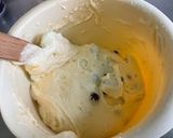 Une image de l'étape 12 de Gâteau aux groseilles noires, citron et crème.