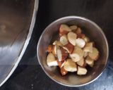 खोबरं रव्याची खीर (rawa khobraychi kheer recipe in marathi) रेसिपी स्टेप 2 फोटो