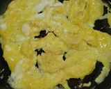 Foto langkah ke 2 dari resep Nasi telor - Tamago gohan.
