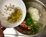 A picture of step 4 of Onion and Crab Sticks Salad.