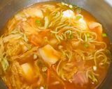 Foto langkah ke 2 dari resep Mie kuah & kimchi.