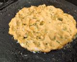 काकडीचे थालीपीठ (Kakdiche Thalipeeth Recipe in Marathi) रेसिपी स्टेप 2 फोटो 