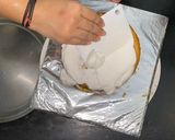 A picture of step 7 of Rose Mango Cake.