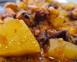 Foto del paso 6 de la receta: Pulpo encebollado con chorizo y patatas