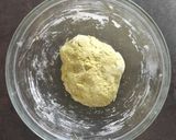 Foto del passaggio 4 della ricetta Cavatelli rigati e pesto di baccelli di fave con fave e piselli