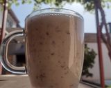 Foto del paso 2 de la receta: Licuado de banana y arándanos