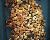 Foto del paso 2 de la receta: Picatostes de pan