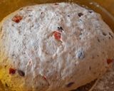 Foto del paso 2 de la receta: Focaccia con aceitunas negras y tomate deshidratado