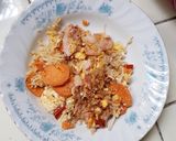รูปขั้นตอนการทำที่ 4 ของ ข้าวผัดเบคอนเห็ดเข็มทอง