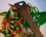 Foto langkah ke 1 dari resep Tumis Tongkol Tahu Kecap Pedas.