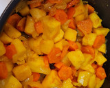 Foto del paso 5 de la receta: Solomillo de pavo en salsa de manzana y zanahoria