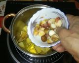 A picture of step 2 of Jackfruit Seeds Curry.