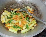 Foto langkah ke 1 dari resep Acar kuning.