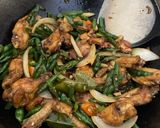 Foto langkah ke 5 dari resep Ayam Kecap Cabe Ijo.