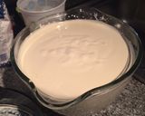 Foto del paso 1 de la receta: Torta de frutillas con manjar y crema chantilly