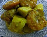 A picture of step 10 of Kachu Diye Chingri / Prawns with Taro.