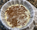 Foto del paso 8 de la receta: Pastel de queso y chocolate, bajo en azúcar y grasas