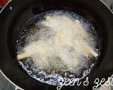 A picture of step 2 of Cheese Fries.
