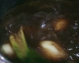 Foto langkah ke 2 dari resep Rawon Telur Tahu.
