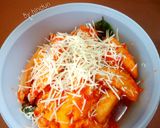 Foto langkah ke 3 dari resep Balado telur dan kentang tabur keju.