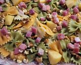 Foto del paso 2 de la receta: Ensalada de pasta con mozzarella y sardinillas