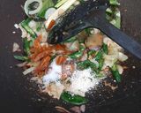 Foto langkah ke 2 dari resep Tongkol Asap Cabe Ijo.