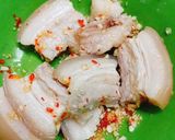 Hình bước làm 1 của món Thịt ba chỉ chiên nước mắm