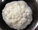 Une image de l'étape 1 de Choux fleur rôti aux épices.