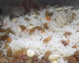 A picture of step 7 of Chicken Afghani pulao 😋.