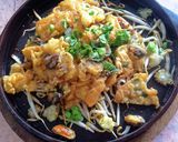A picture of step 3 of Sizzling Mussel Pancake.