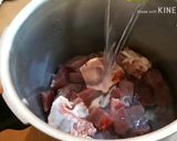 Foto del paso 2 de la receta: Carne deshebrada de res con papas