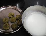 A picture of step 5 of Low Calorie non fried dahi vada.