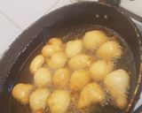 A picture of step 6 of Sweet dumplings (luqaimats).