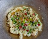 Foto langkah ke 6 dari resep Telur Dadar Thailand.