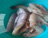 Foto langkah ke 2 dari resep Seafood Saus Padang (udang dan cumi).